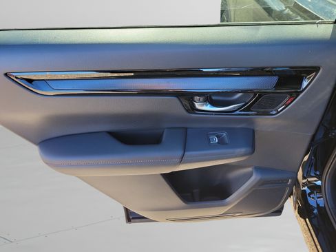 Certified 2026 Honda CR-V Sport Touring image 9