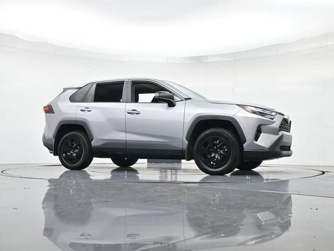 Used 2025 Toyota RAV4 LE FWD image 38