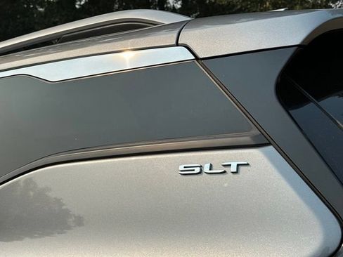 Used 2023 GMC Terrain SLT AWD/4WD image 33