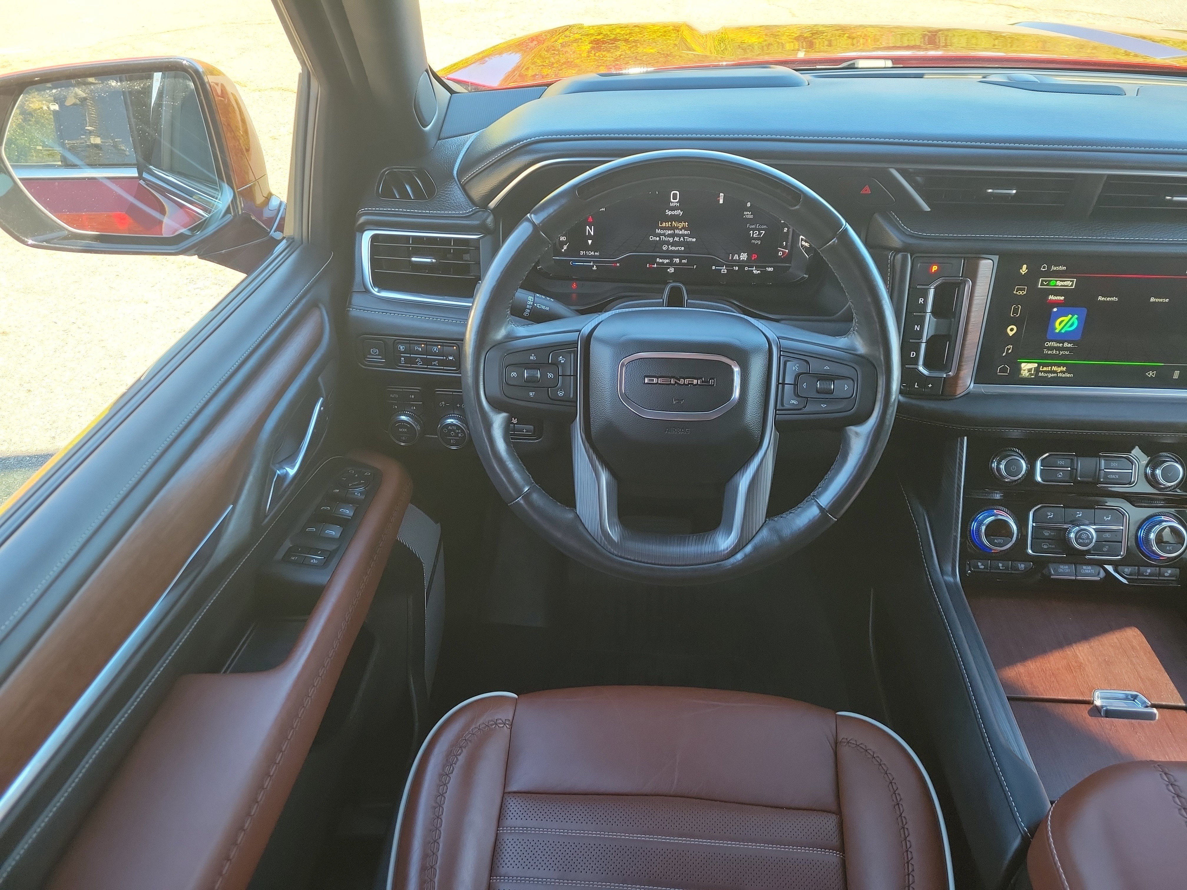 Used 2023 GMC Yukon XL Denali Ultimate AWD/4WD image 20