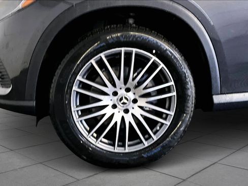 New 2026 Mercedes-Benz GLC 300 4MATIC image 17