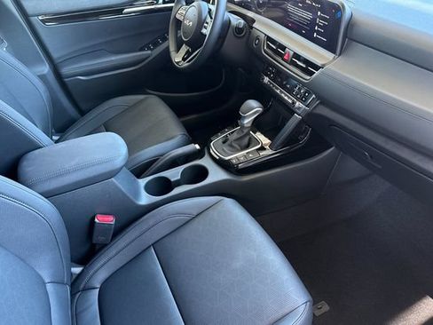 New 2026 Kia Seltos EX FWD image 19