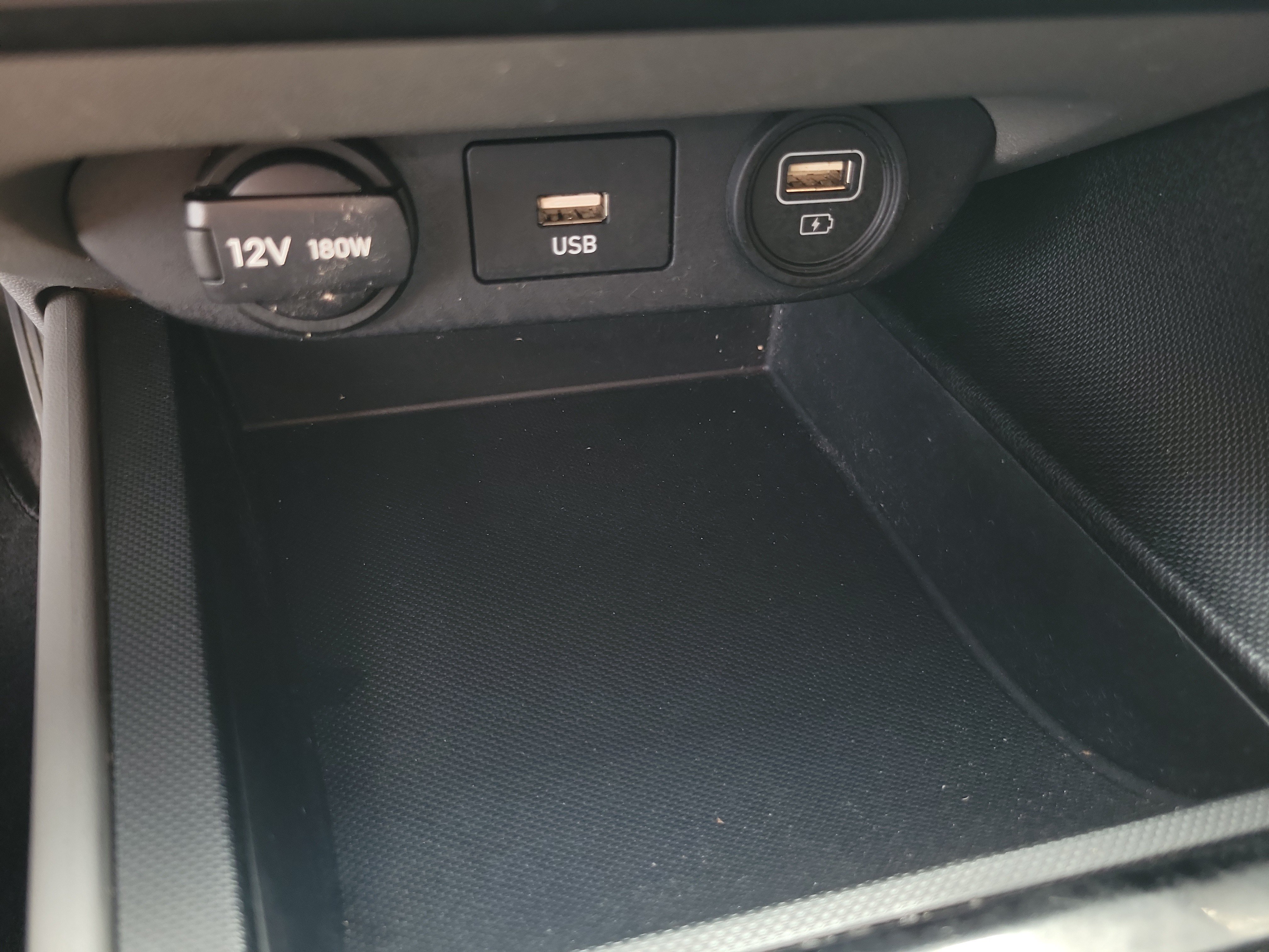 Used 2023 Hyundai Elantra SEL FWD image 11
