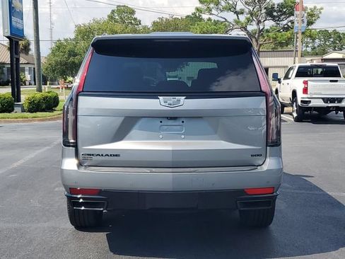 Used 2023 Cadillac Escalade Sport w/ LPO, ONYX Package AWD/4WD image 5