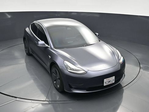 Used 2020 Tesla Model 3 Long Range AWD/4WD image 33