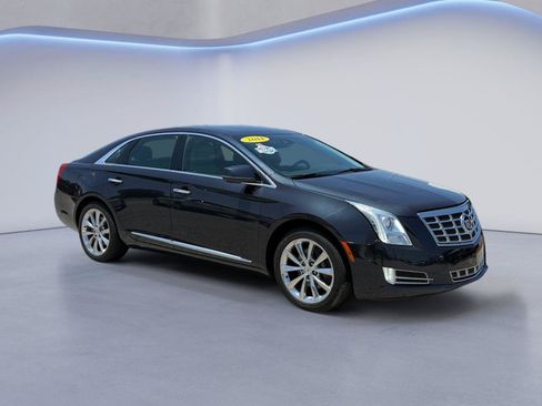 Used 2014 Cadillac XTS Luxury w/ Driver Awareness Package FWD image 1