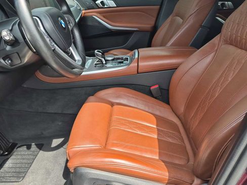 Used 2022 BMW X7 xDrive40i w/ Premium Package AWD/4WD image 16