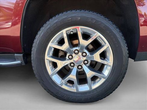 Used 2016 GMC Yukon SLT w/ Open Road Package AWD/4WD image 9