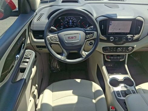 Used 2023 GMC Terrain Denali w/ Denali Premium Package AWD/4WD image 11