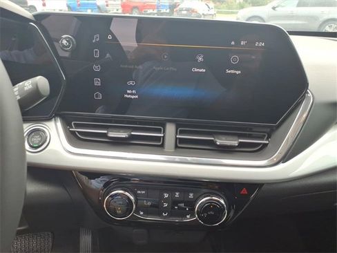 New 2026 Chevrolet Trax LT w/ Driver Confidence Package image 13