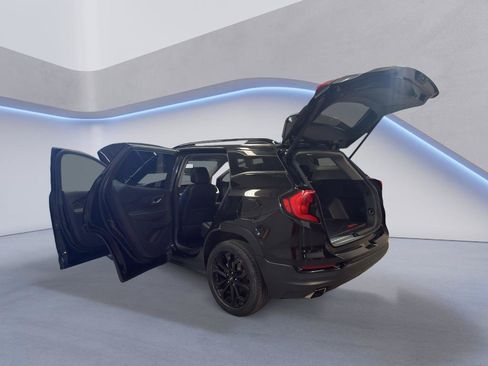 Used 2019 GMC Terrain SLT w/ Preferred Package FWD image 10