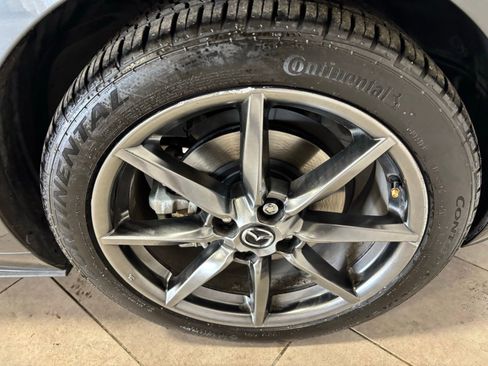 Used 2017 MAZDA MX-5 Miata RF Grand Touring image 9