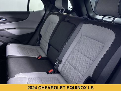 Certified 2024 Chevrolet Equinox LS w/ LS Convenience Package FWD image 12