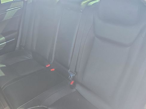 Used 2018 Chrysler 300 Limited w/ Safetytec Plus Group image 24