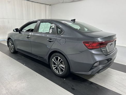 Certified 2023 Kia Forte LXS FWD image 7