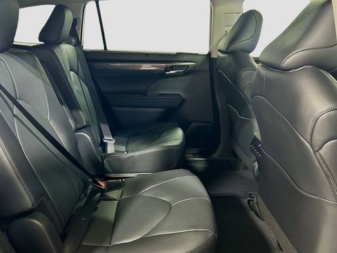 New 2026 Toyota Highlander Limited AWD/4WD image 29