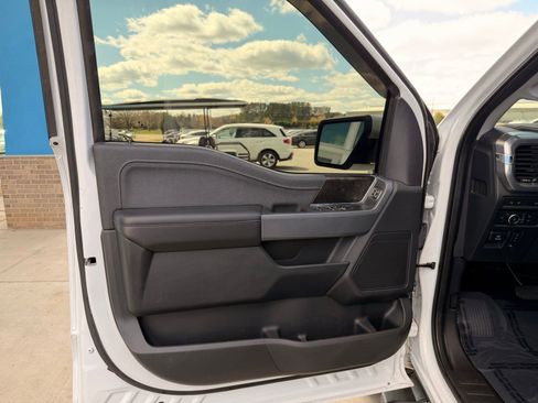 Used 2021 Ford F150 Lariat w/ FX4 Off-Road Package image 16