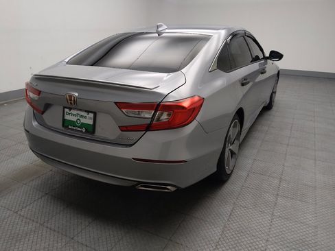 Used 2018 Honda Accord Sport image 9