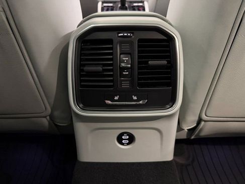 Certified 2025 Porsche Macan Turbo image 37