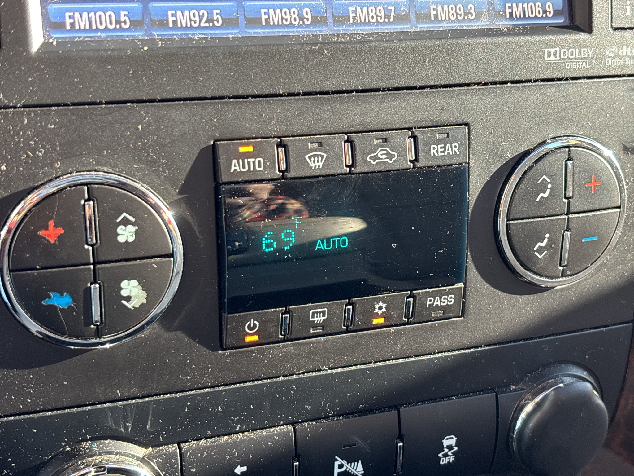 Used 2013 GMC Yukon XL Denali RWD image 26