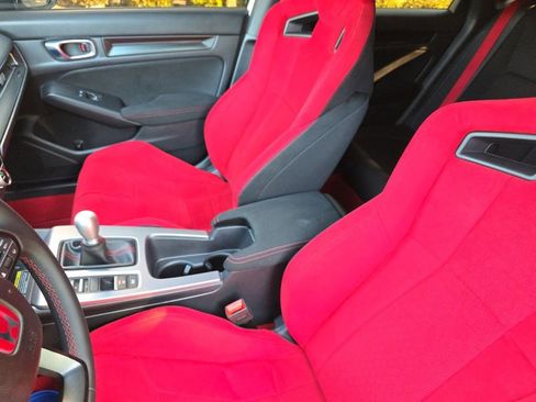 Used 2025 Honda Civic Type R image 14