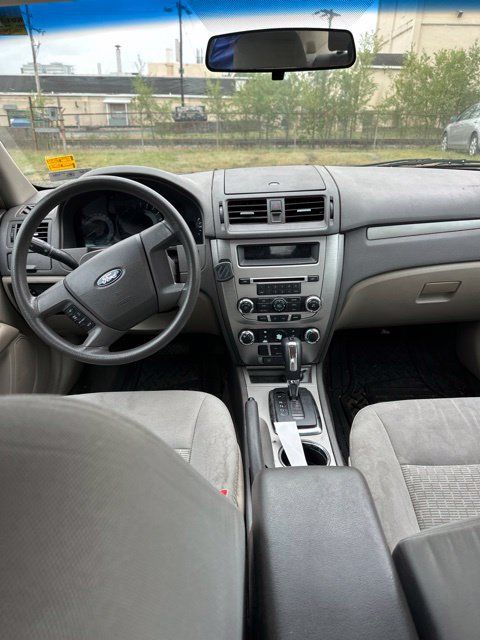 Used 2012 Ford Fusion S FWD image 19