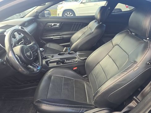 Used 2018 Ford Mustang GT Premium w/ Black Accent Package RWD image 5