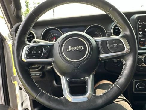 Used 2023 Jeep Wrangler Unlimited Sahara w/ Cold Weather Group AWD/4WD image 38