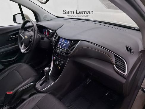 Used 2021 Chevrolet Trax LT w/ Driver Confidence Package FWD image 26
