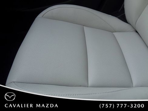 Certified 2025 MAZDA CX-30 2.5 Turbo w/ Premium Package AWD/4WD image 38