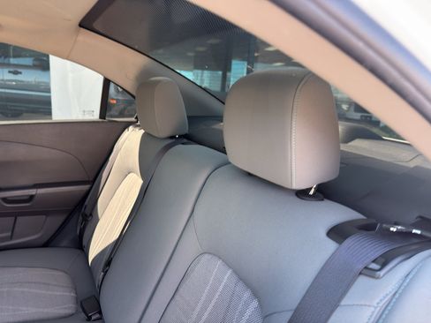 Used 2015 Chevrolet Sonic LT FWD image 13
