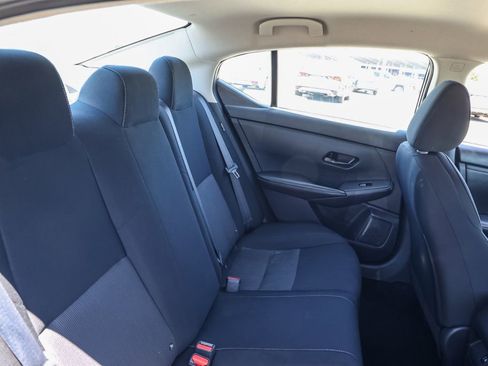 Used 2024 Nissan Sentra SV FWD image 17