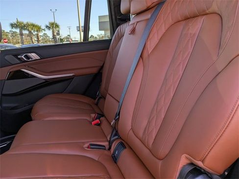 New 2026 BMW X7 xDrive40i w/ Executive Package image 17