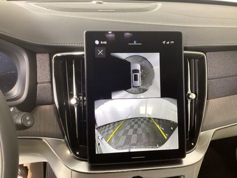 New 2026 Volvo XC90 T8 Ultra w/ Protection Package Premier image 15