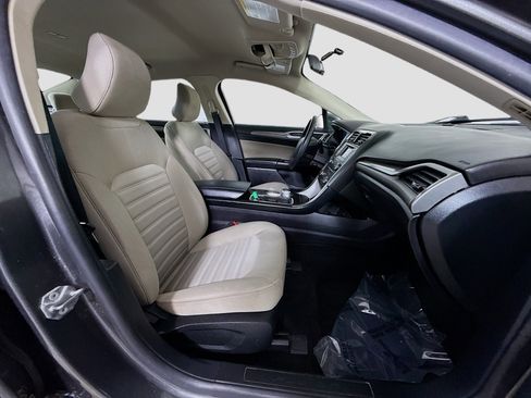 Used 2018 Ford Fusion S image 29