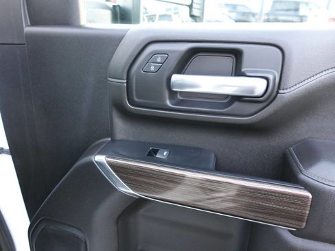 Used 2023 Chevrolet Silverado 2500 LT w/ Convenience Package image 34