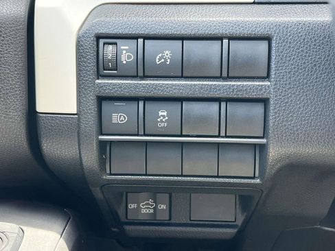 Used 2024 Toyota Tacoma 4x4 Double Cab image 29