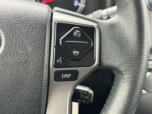 Used 2019 Toyota 4Runner SR5 Premium image 18