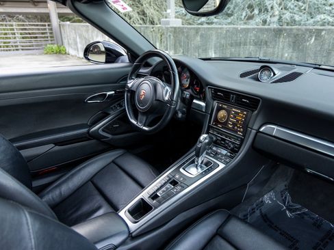 Certified 2014 Porsche 911 Carrera 4S image 44