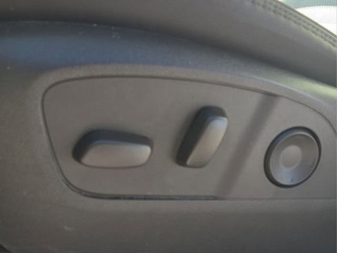 Used 2024 GMC Acadia Denali image 23