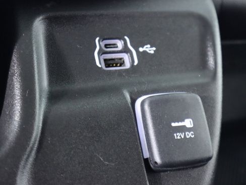 Used 2024 RAM ProMaster 2500 w/ Convenience Group FWD image 22