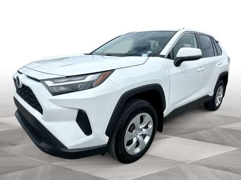 Used 2025 Toyota RAV4 LE FWD image 4