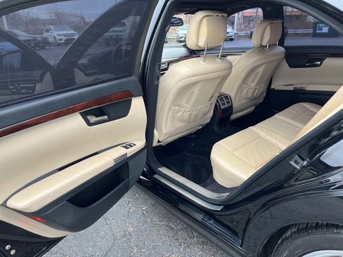Used 2011 Mercedes-Benz S 550 4MATIC image 36