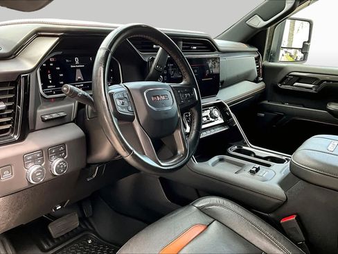 Used 2024 GMC Sierra 2500 AT4 w/ AT4 Premium Plus Package AWD/4WD image 34