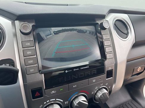 Used 2020 Toyota Tundra SR5 w/ SR5 Upgrade Package AWD/4WD image 26