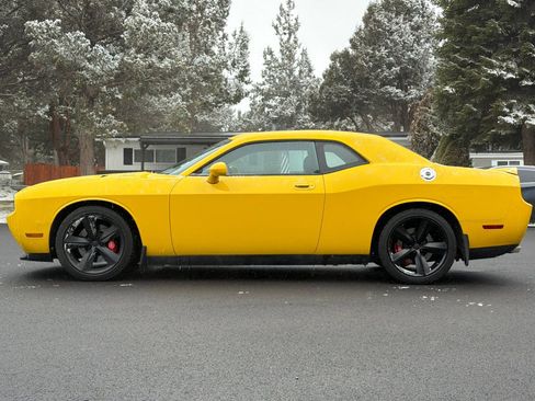Used 2010 Dodge Challenger SRT8 w/ Special Edition Group image 8