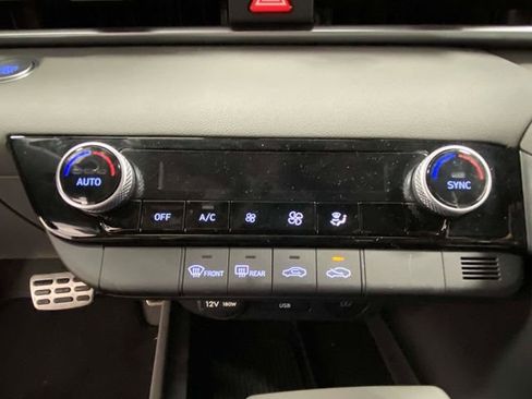 Certified 2025 Hyundai Elantra Sport image 20