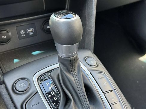 Used 2021 Hyundai Kona SEL AWD/4WD image 28