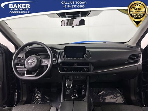 Used 2024 Nissan Rogue SV image 20