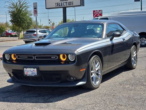 Used 2022 Dodge Challenger GT image 2